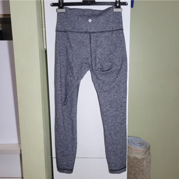 lululemon athletica Heathered Gray Leggings - Picture 5 of 8
